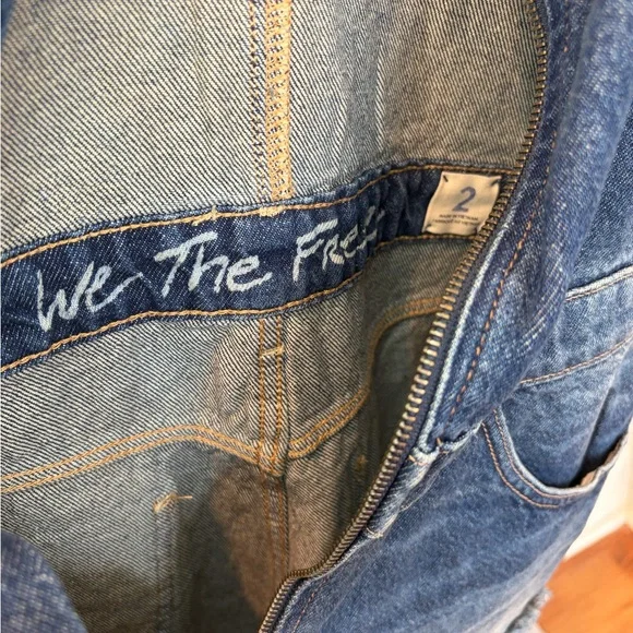 Free people We The Free Blue Denim Overalls women’s 2 new without tags - Picture 3 of 4